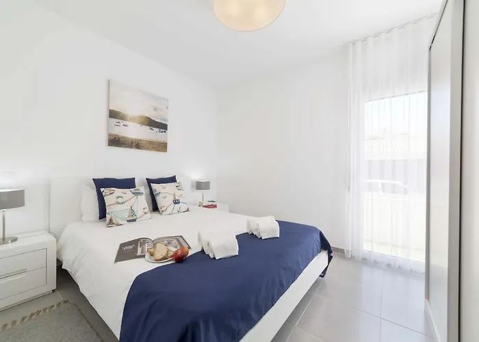 Casas Do Parque - - By Sch * São Martinho do Porto